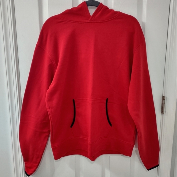 NWOT MyPillow Hoodie MySleepwear in Ruby Red Size M - Picture 2 of 8